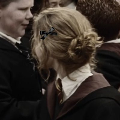 sectvmsemprae's profile picture. 🏛️ she her infj 23 libra ⚖️| dhr & hhr centric