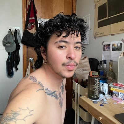 smallcashew's profile picture. 