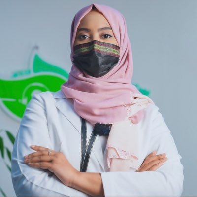 صيدلانية 👩🏻⚕️ بـ @medc_iu | مهتمة بالتثقيف الصيدلاني 💊 |عضو في جمعية حياة الخيرية @362td | طالبة صحة عامة | موثقة إعلاميًا برقم 696367