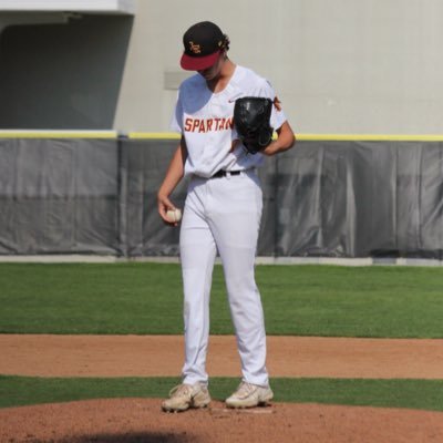 2027 RHP La Canada High School | 6’ 3” 160 lbs | 4.29 GPA | FB T90 | fritzphillips1@gmail.com |📞626-353-1295