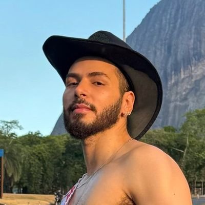EddieJustino's profile picture. uns desabafos e uns rts de coisas q acho engraçadas