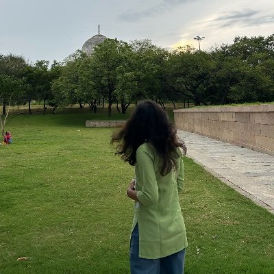 KratiAnu's profile picture. Software Engineer By Profession, 
If not now, when? Coz u need to seize the day my friend
24•Cricket & F1❤️