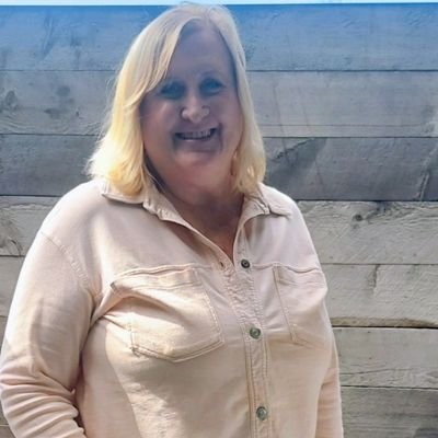Joy Kennelly Profile