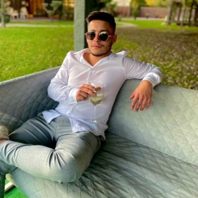 Paulinh0_069's profile picture.