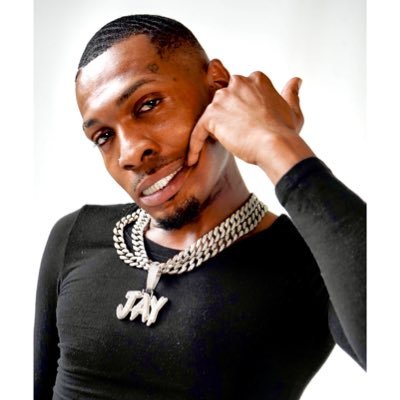 BLACK Aquarian Houston Hottie 🥵♒️ ( THIS IS MY ONLY PAGE; beware of fake profiles )