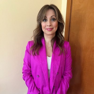 Doctora en Psicología. Psicóloga Clínica. Actualmente en Mensalus. Antes Concejal en el Ayuntamiento de BCN (2015-2023). Siempre Taurina