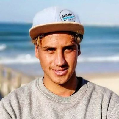 ErnestSurfing's profile picture. All quotes & pics are my own | Surfer & Entrepreneur. Born & raised in🇵🇹 — Searching for the best 🌊 in 🇺🇸