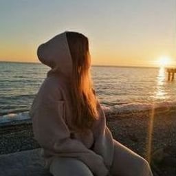 Fawbe33425's profile picture. 