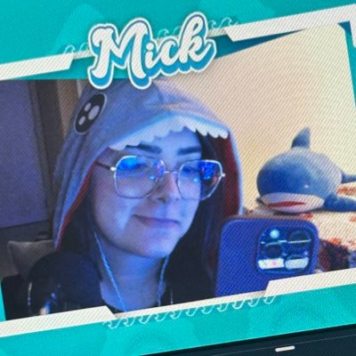 finjo ser escritora e streamer nas horas vagas, lovatica, flamenguista e apaixonada por tubarões✨ ////// @projetoJCG 👾 @relatadoemverso❤️🔥