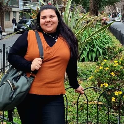 Aquel que olvida su historia, está condenado a repetirla.📚