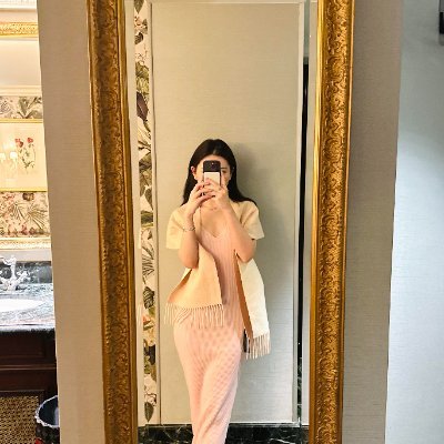 KurtTsannie's profile picture. Living life in full bloom. 🌸
Embracing every moment with grace