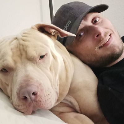 What's up guys names Ben! 34 year old man from north MS. Been awhile since I've attempted social media because almost ten years ago i was shot by a.40 cal hydro
