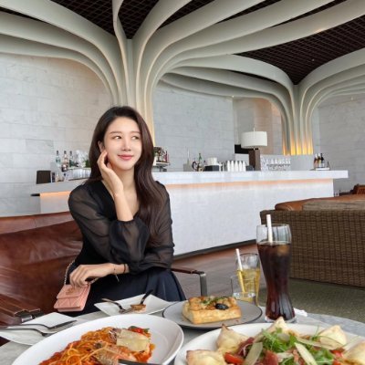 Daryna_dari's profile picture. My beauty starts in my heart, not in your mirror ❤️