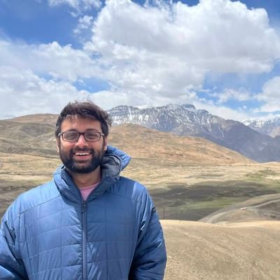 AnkitSharma_yf's profile picture. A good for nothing Comp Sci & Data Viz enthusiast, an amateur musician, and a noob Dota2 & AoE player.  
I know. The combination doesn't make sense to me either