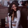 nikkiunhinged's profile picture. it was written🌸