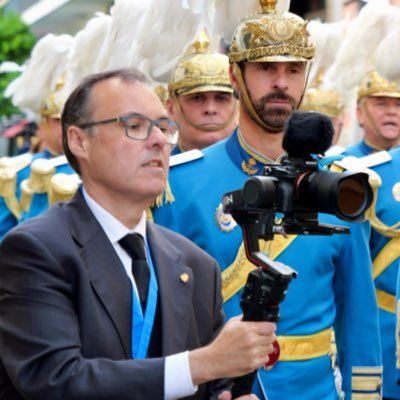 Productor/Creador Audiovisual. SevillaTV,TeleSevilla,BetisTV. Comunicación Institucional. Rancio Hispalense,Capillita,Bético. Presidente @EnsaladillaODER