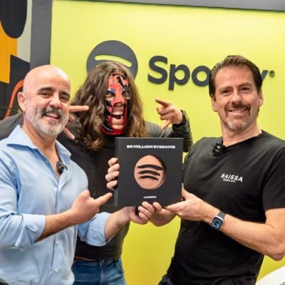 En @lacornetafm - En @QueImportaTV - #LaCornetaExtendida en @AmazonMusicMX IG @elnuevooficial - #LaBellaYLaBestiaPODCAST en https://t.co/m3HpvUrMLC