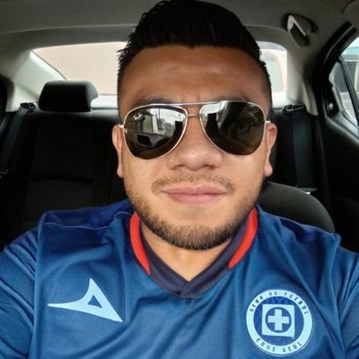 Rivera_Edua's profile picture. utiliza tu imaginación no para asustarte, si no, para lograr lo imposible.