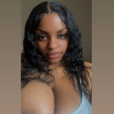 i love girls with locs, cooking and Kodie Shane 🫶🏽 purchase press ons here💅🏾