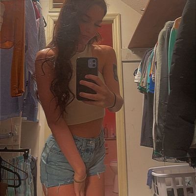just a 24 year old girl 
:*))✨💕💟👅🌴🌹