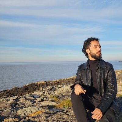 fanficruim's profile picture. meio árabe,
meio latino,
inteiro bobo.