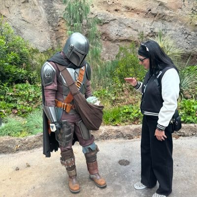 Tourdenance's profile picture. Foodie, Traveler, Animal Lover, Rockhounder, Indie & Dark Wave, Kawaii