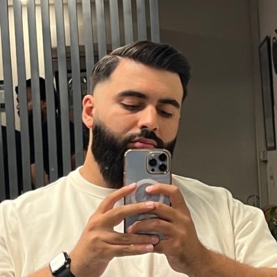 IbraheemYanited's profile picture. relax it aint that deep !!! 🇵🇰🇦🇪🇬🇧   bizz.unleashed on insta