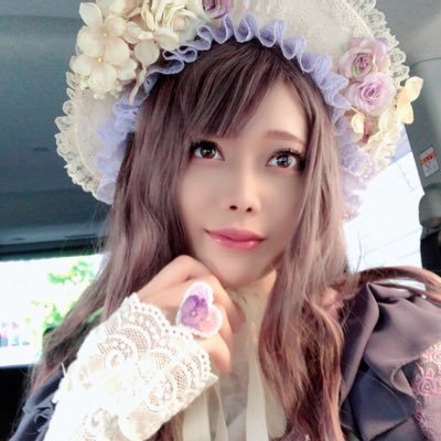 成人済。薬剤師資格保有👩⚕️現在は育児奮闘中💪娘溺愛超親バカ🤗………💘好➡️ツイステ最推し🐙/バンドリ/HUNTER/遊戯王GX/黒執事/薔薇乙女🌹/ FF14 /グロホラー/ゾンビ/ロリィタ👗/コスプレ/カスタムドール/NBC💀🎄/紫💜ピンク🩷青💙/料理スイーツ🍰……ごちゃ混ぜ垢です🤗