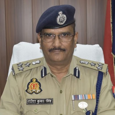 #Police~Official Twitter account of Additional CP/Crime,police commissionerate VNS.Pls do not report crime here.Not monitored 24/7.Dial 112 in case of emergency
