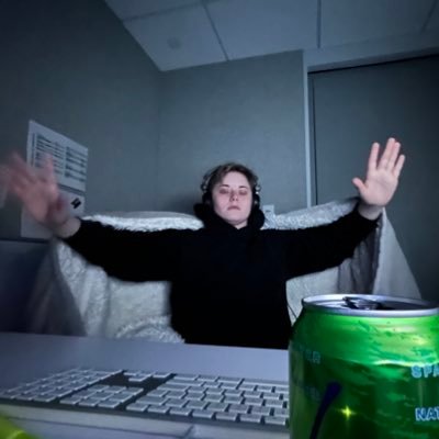 flyers control room personality hire • former @broadsthockey • old vids @sweetestmint • all views expressed are my own etc etc • GO GREMLINS BANG BANG
