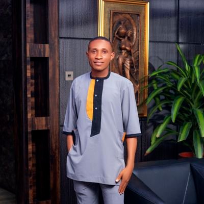 emediongjohn8's profile picture. unisex fashion designer ✂️ & web 3 expert.