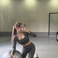 Anna (@bennibomb) 's Twitter Profile