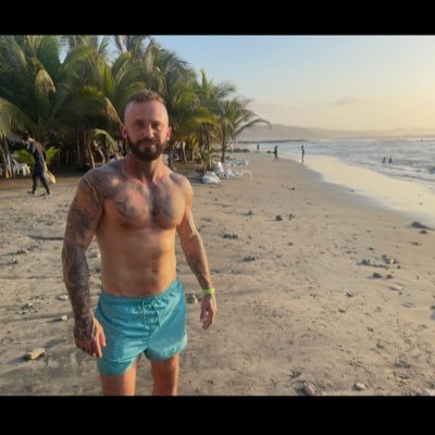 brandonbangsxx's profile picture. INSTAGRAM: @Brandonbangs89