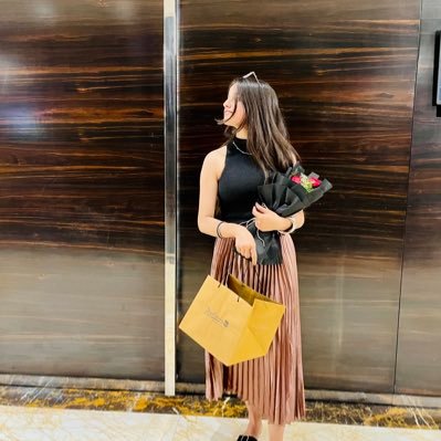 Just a backbencher with decent grades and basic manners💕| ALL ROUNDER •intellectual memes• STUDENT