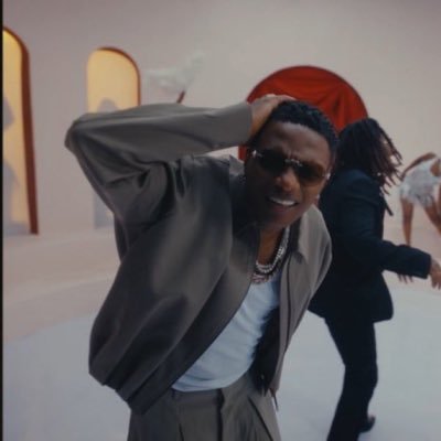 I'm Too lazy to be FAKE.....being REAL takes a lot less EFFORTS. SMILE😊😊 Proud Wizkidfc🦅