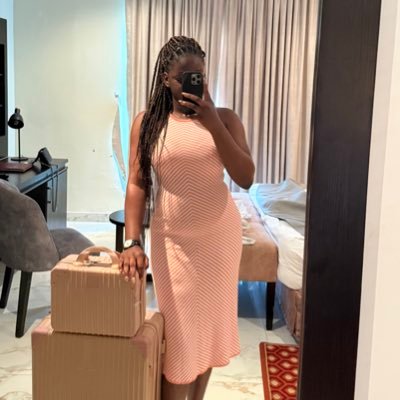 Ighorhene's profile picture. https://t.co/LigMeaiYmJ, AMLSCN. Upcoming Story teller. wealthiest woman in the world (in view)