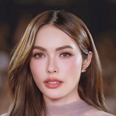 KAnish_CL2112's profile picture. @itscharlotty 🐰ྀི