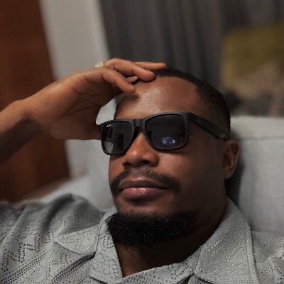 Stablecoins yapper • Designer • Rivers Man. I help brands unlock sports sponsorships • https://t.co/V4uzM7RL5Y • https://t.co/a4Dsovdptk