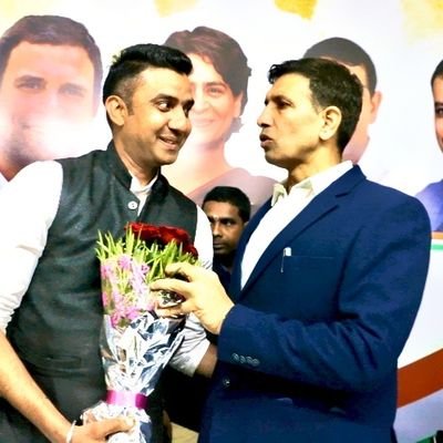 प्रदेश उपाध्यक्ष आईटी एवं सोशल मीडिया विभाग मध्य प्रदेश कांग्रेस
///पूर्व जिला अध्यक्ष आई टी एवं सोशल मीडिया विभाग कांग्रेस पन्ना (मप्र)///