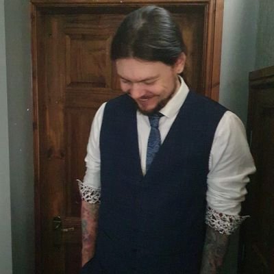 PhD in Vampires | Writer | Bit of a Gamer 🎮