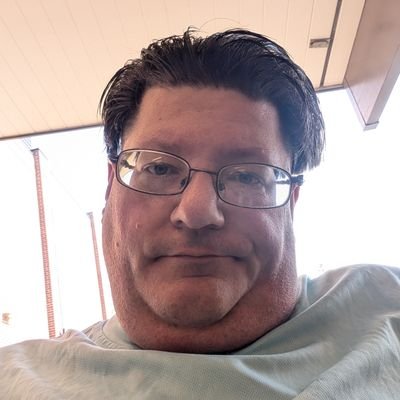 realTumbleweid's profile picture. winner of the coveted “knighty” award. diagnosed with pathological sleepiness, AVM, and a dark sense of humor