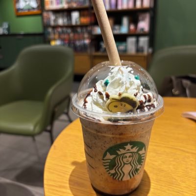 izumiline8's profile picture. 0歳児のママ🤱30代 / 育休中 / 2024.1月〜投資start🦄 元手1300万円 / 長期目標▶️億り人🧚🏻‍♀️ 中期目標▶️サイドFIRE（子育て集中したい🐣）短期目標▶️現在▲150万円から起死回生⚡️元手まで資金を戻す✊🏻