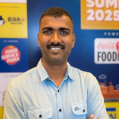 माणूस म्हणुनी जगण्यासाठी आम्हाला सारं करायचं..
आज नाही उद्याला मरायचं मग कशाला मागं सरायचं..