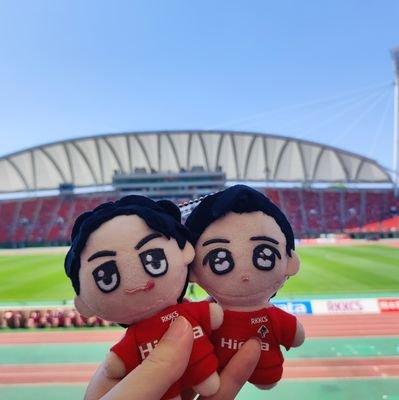 ゲーム好き陰キャオタク🎮FF14(6.0まで)🌱P5X🎭ロアサポ(#16#21)⚽🐎鷹ファン(#9#23#47)⚾🦅リンクは絵置き場。