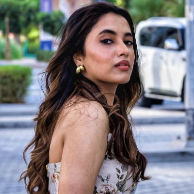 Movie Lover🎬 Fan Of All😍
Especially Fan Of Priyanka Mohan Samantha Ashika