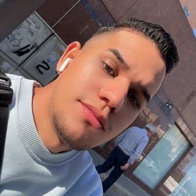 Arthur052002's profile picture. 