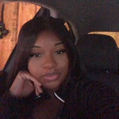 yourfavnurselyn's profile picture. 