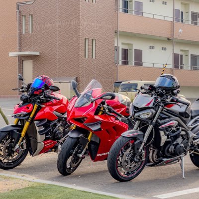 tto0039's profile picture. 2000 / 🏍️→Panigale V4R 2020 / ロードレース(バイク) / Number_i / FRUITS ZIPPER / ect…