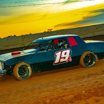 Driver of the 19a sportster, living by the day, do it for the man upstairs.