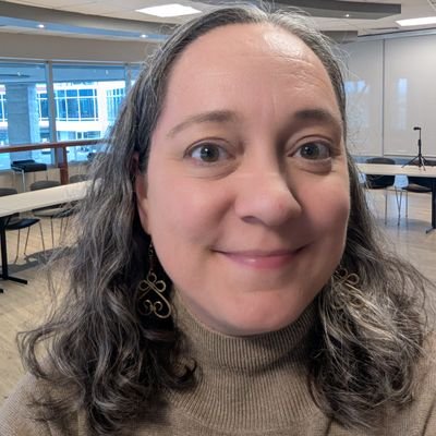 ENGLISH/FRANÇAIS
Connecting you with Key Players for Your Business Projects.
Trouvez les personnes-clé pour vos projets d'affaires.